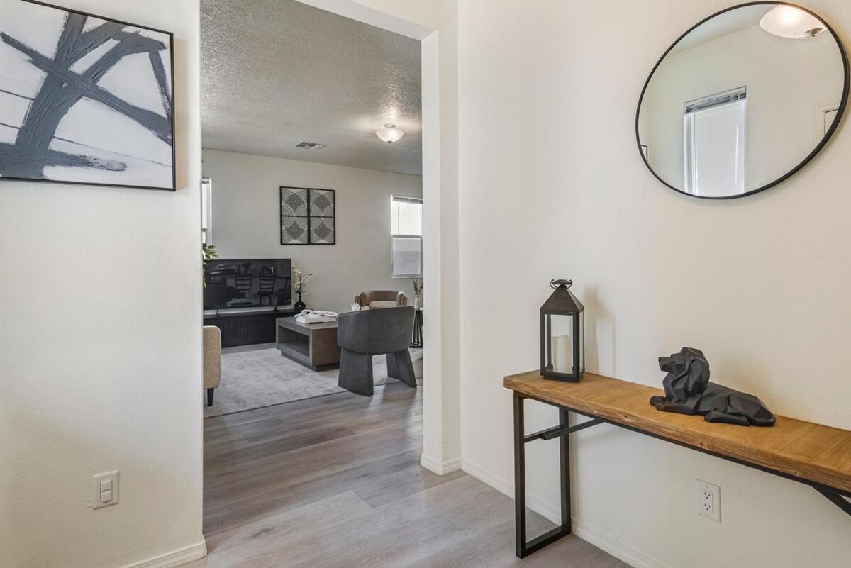 Modern Home 3Br Next To Airport & Netflix Albuquerque Exterior photo