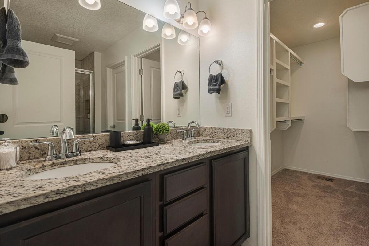 Modern Home 3Br Next To Airport & Netflix Albuquerque Exterior photo